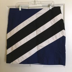 White House Black Market Lined Skirt sz 16